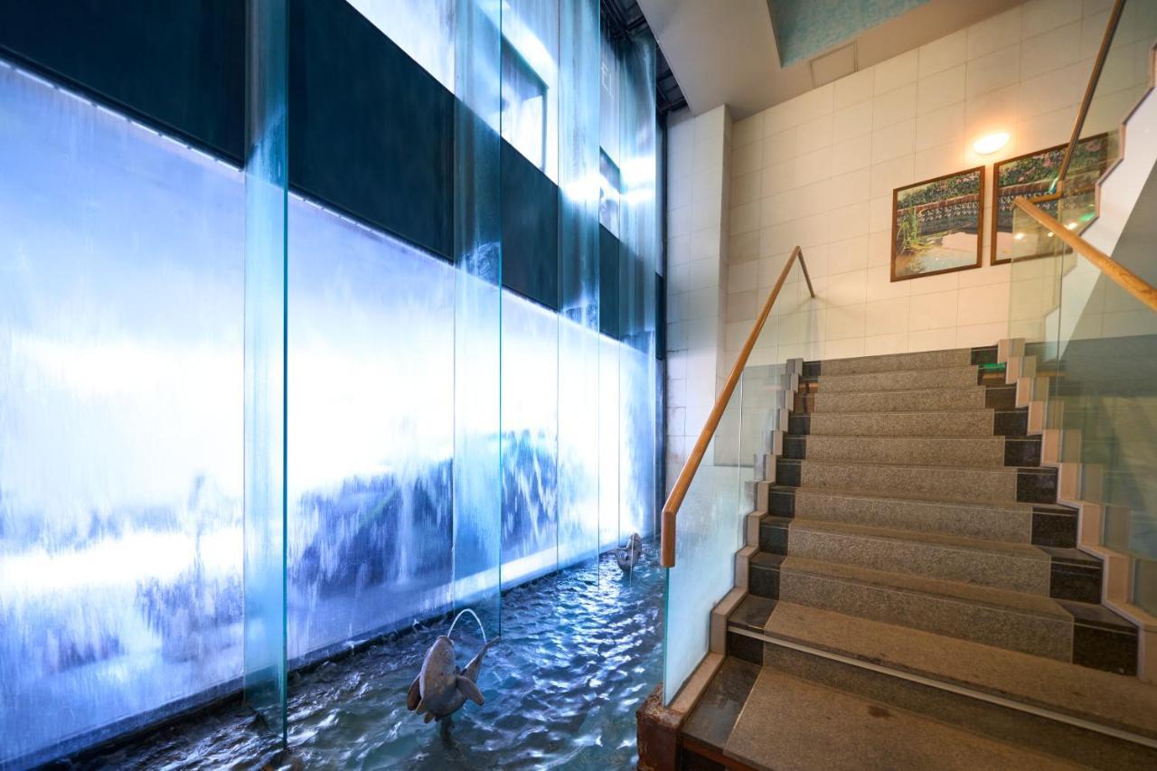 Water Hotel Mw (Adults Only) Saitama Exteriér fotografie